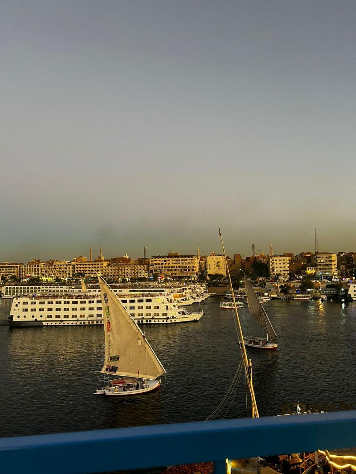 Mostafa Jamaica Guesthouse Aswan Exteriör bild